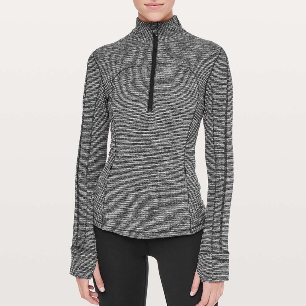 Lululemon run briskly 1/2 zip pullover
